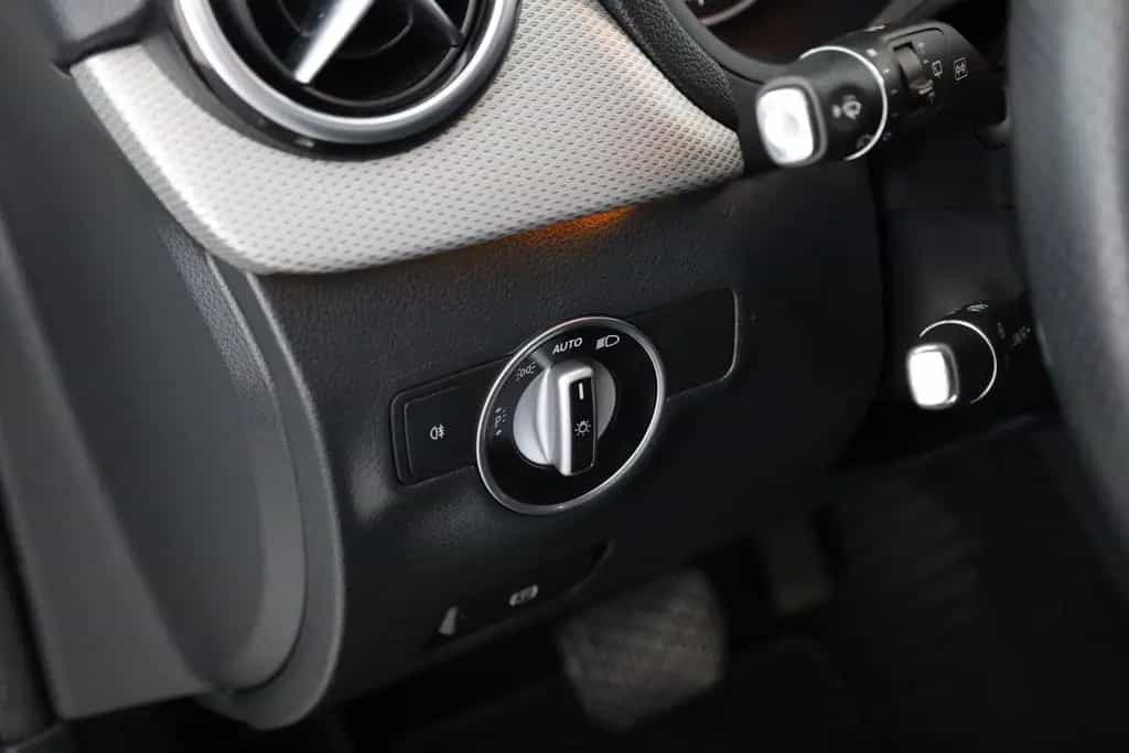 Mercedes-Benz B 220 B220 Urban 7G-DCT 4-Matic LED Navi Sitzheizung 11/2016-photo-21