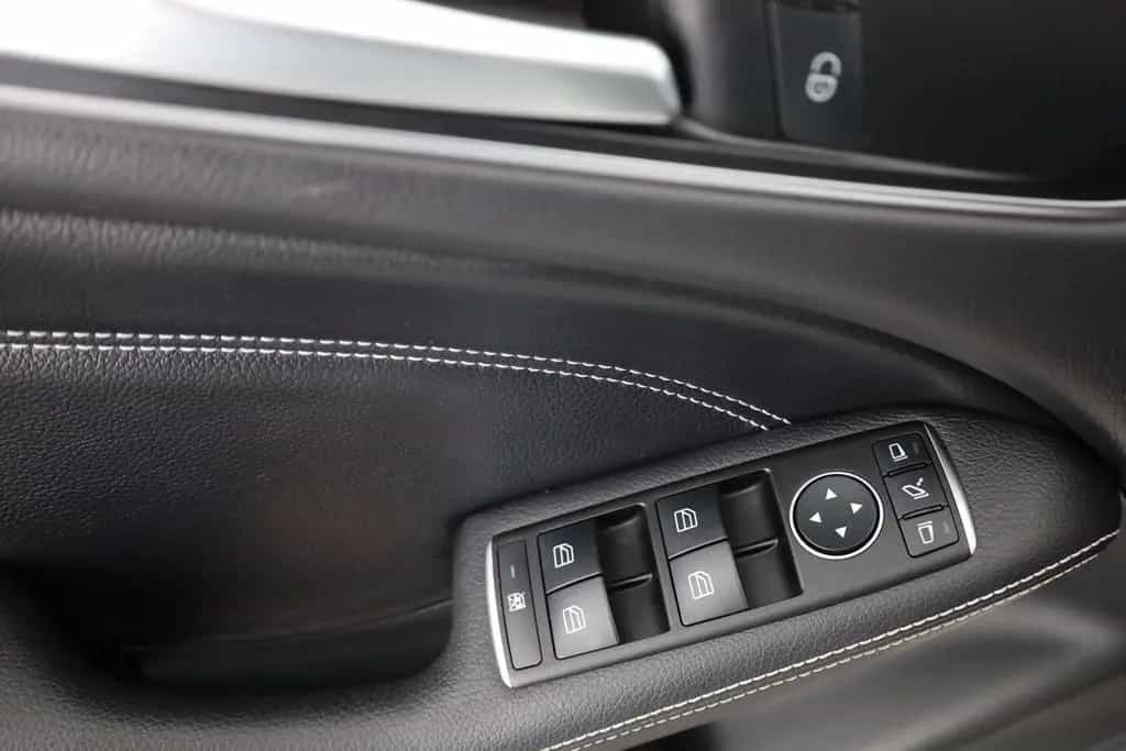 Mercedes-Benz B 220 B220 Urban 7G-DCT 4-Matic LED Navi Sitzheizung 11/2016-photo-22