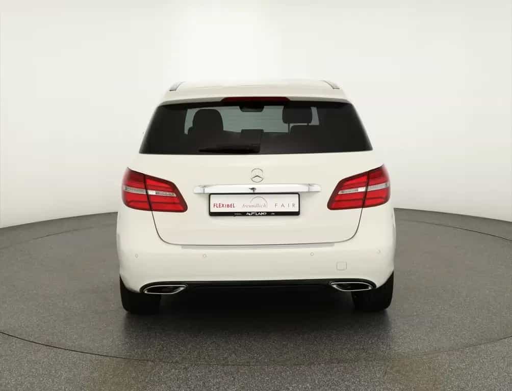 Mercedes-Benz B 220 B220 Urban 7G-DCT 4-Matic LED Navi Sitzheizung 11/2016-photo-3