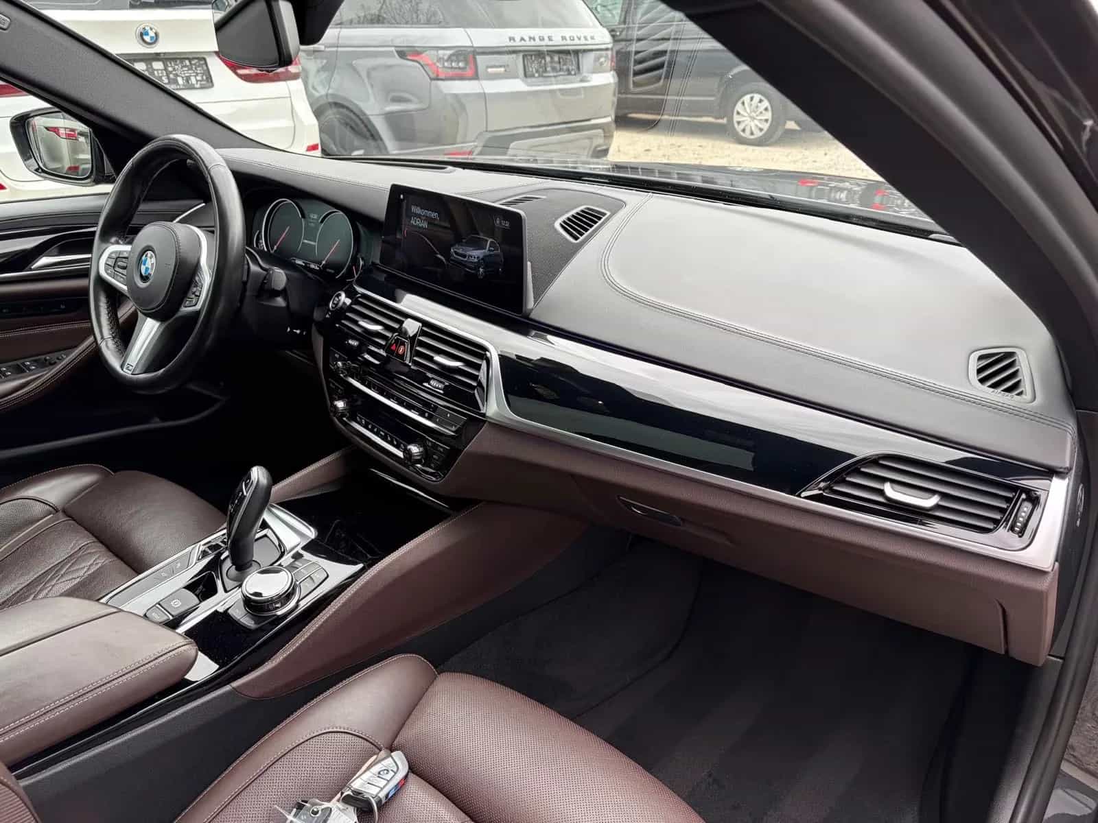 BMW M550 02/2018-photo-12