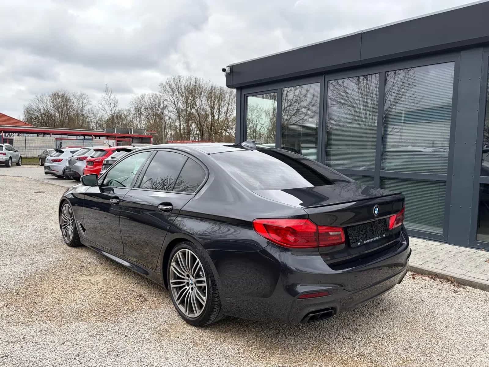 BMW M550 02/2018-photo-7
