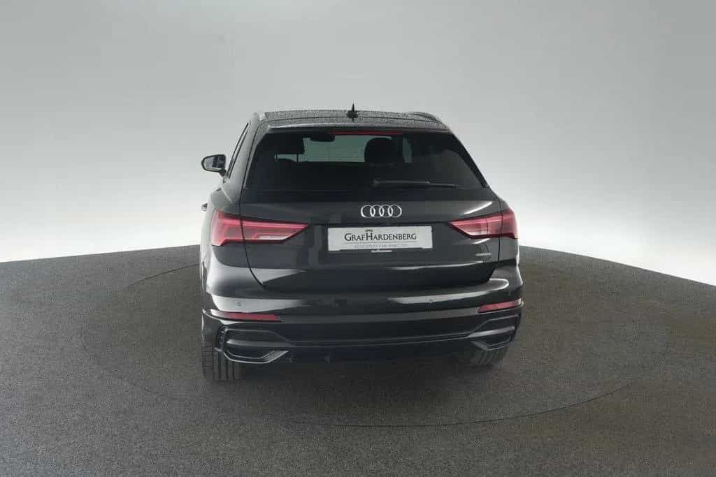 Audi Q3 35 TDI quattro S tronic S line LED ACC Navi 12/2022-photo-4