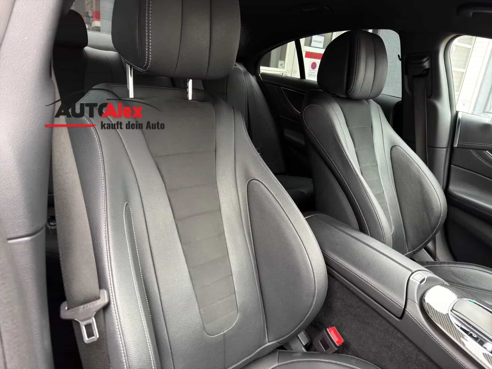 Mercedes-Benz CLS-Class 400 10/2020-photo-23