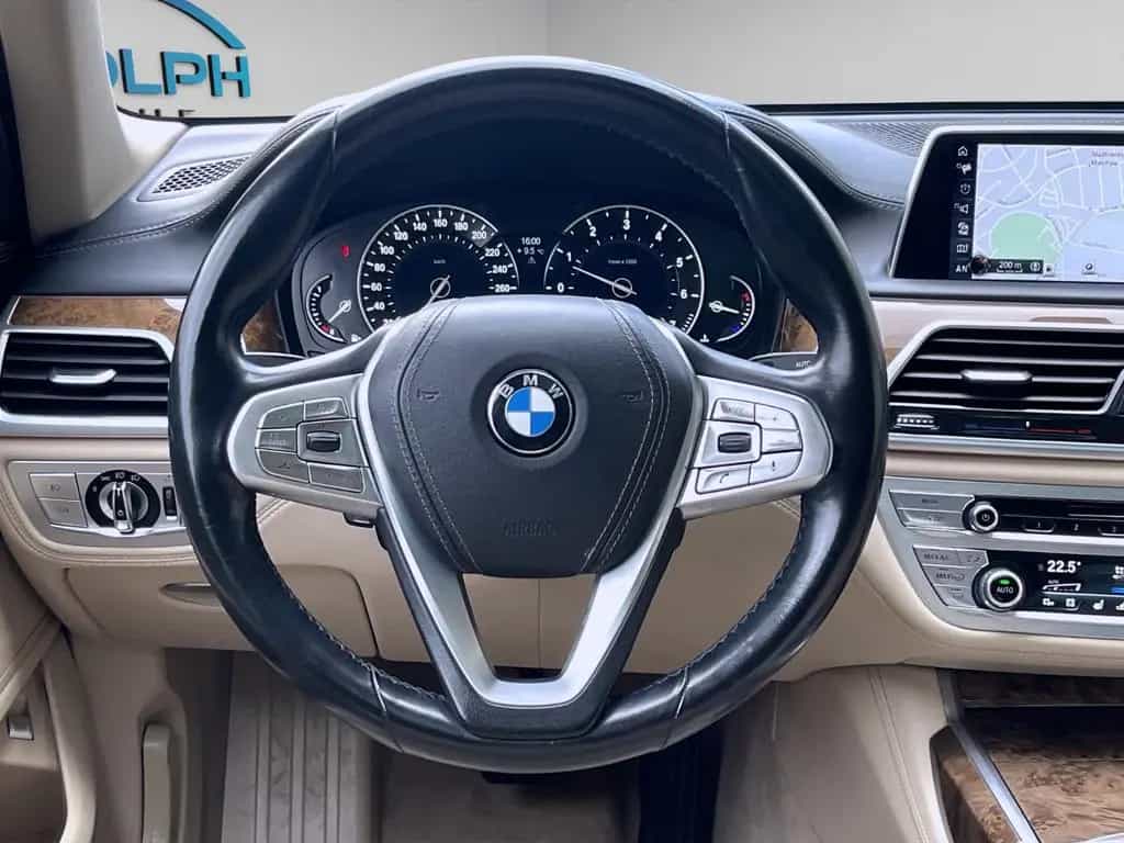 BMW 7 Series 750i xDrive LUXURY HEADUP MASSAGE LASER GARANTIE 03/2016-photo-11