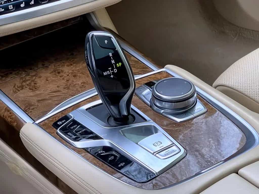 BMW 7 Series 750i xDrive LUXURY HEADUP MASSAGE LASER GARANTIE 03/2016-photo-15