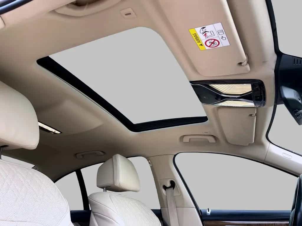 BMW 7 Series 750i xDrive LUXURY HEADUP MASSAGE LASER GARANTIE 03/2016-photo-22