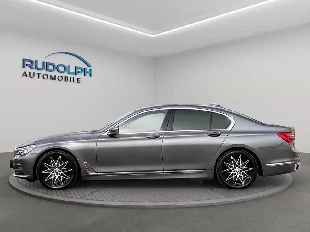 BMW 7 Series 750i xDrive LUXURY HEADUP MASSAGE LASER GARANTIE 03/2016-photo-3
