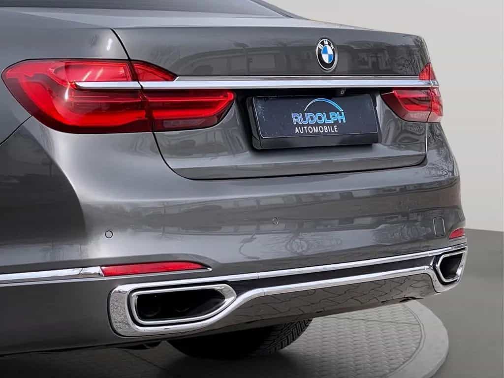 BMW 7 Series 750i xDrive LUXURY HEADUP MASSAGE LASER GARANTIE 03/2016-photo-31