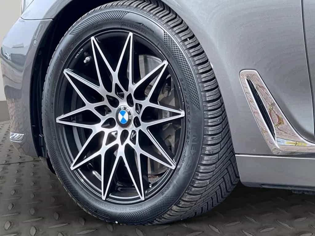 BMW 7 Series 750i xDrive LUXURY HEADUP MASSAGE LASER GARANTIE 03/2016-photo-33