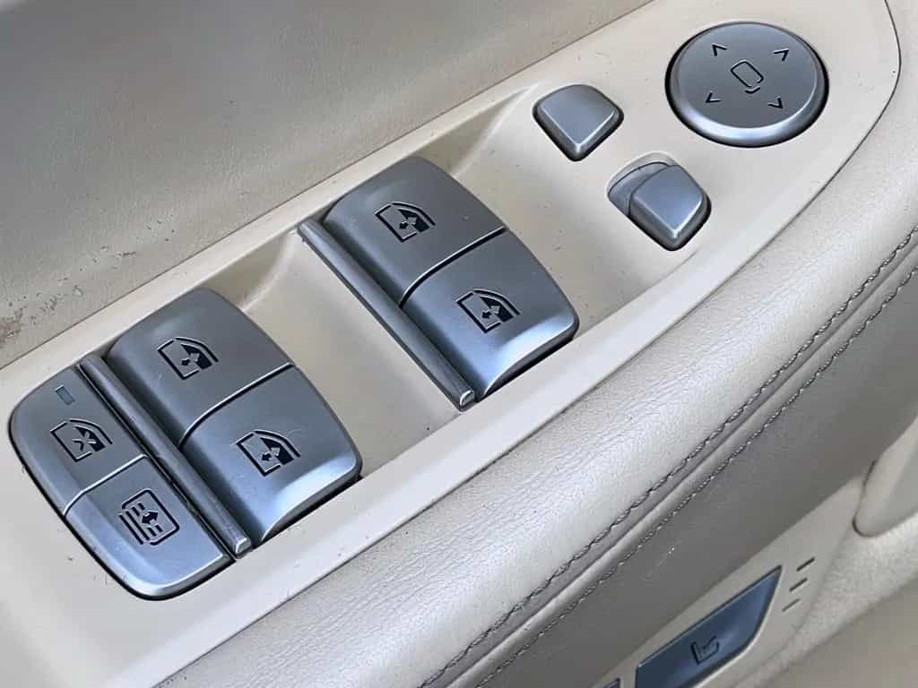 BMW 7 Series 750i xDrive LUXURY HEADUP MASSAGE LASER GARANTIE 03/2016-photo-37
