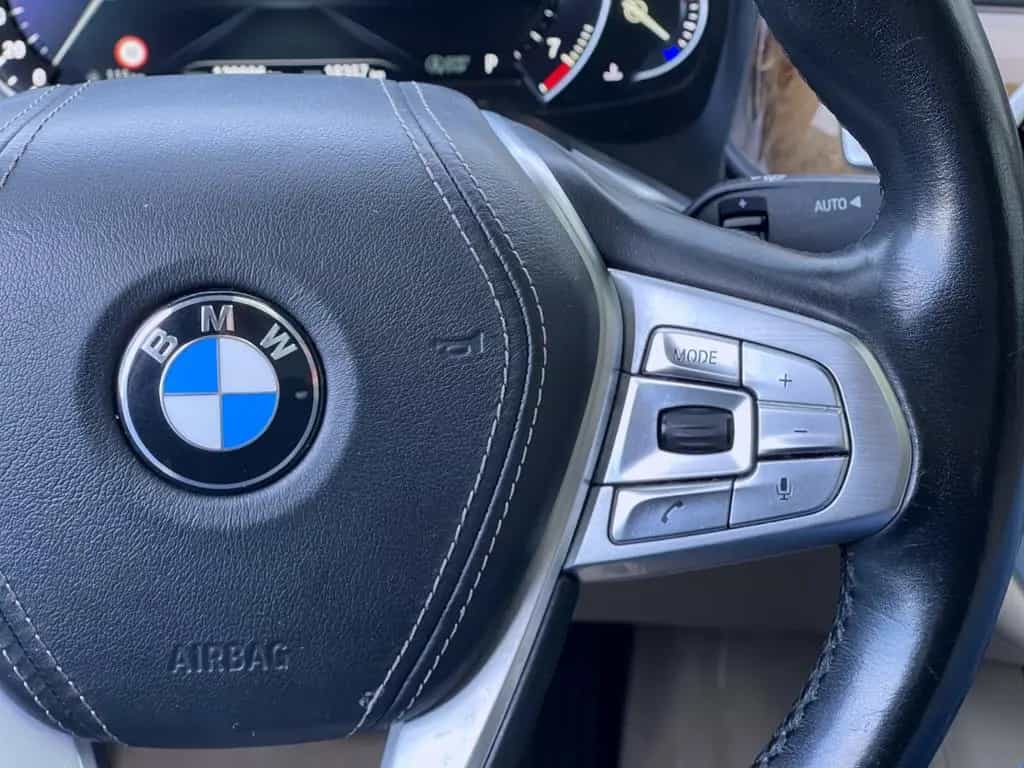 BMW 7 Series 750i xDrive LUXURY HEADUP MASSAGE LASER GARANTIE 03/2016-photo-41
