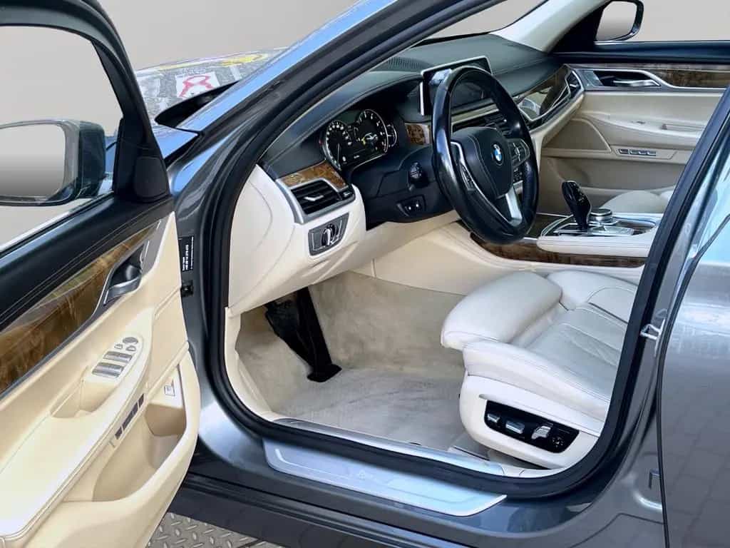 BMW 7 Series 750i xDrive LUXURY HEADUP MASSAGE LASER GARANTIE 03/2016-photo-8