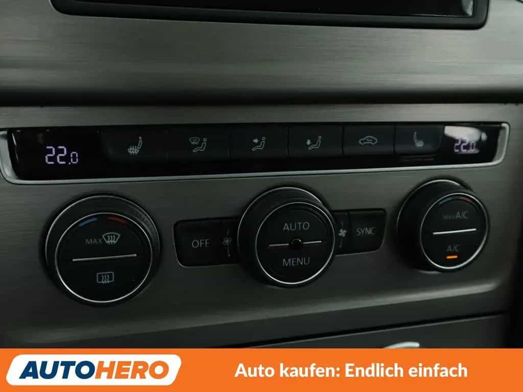 Volkswagen Golf VII 1.4 TSI Comfortline BMT*XENON*PDC*SHZ* 04/2016-photo-21