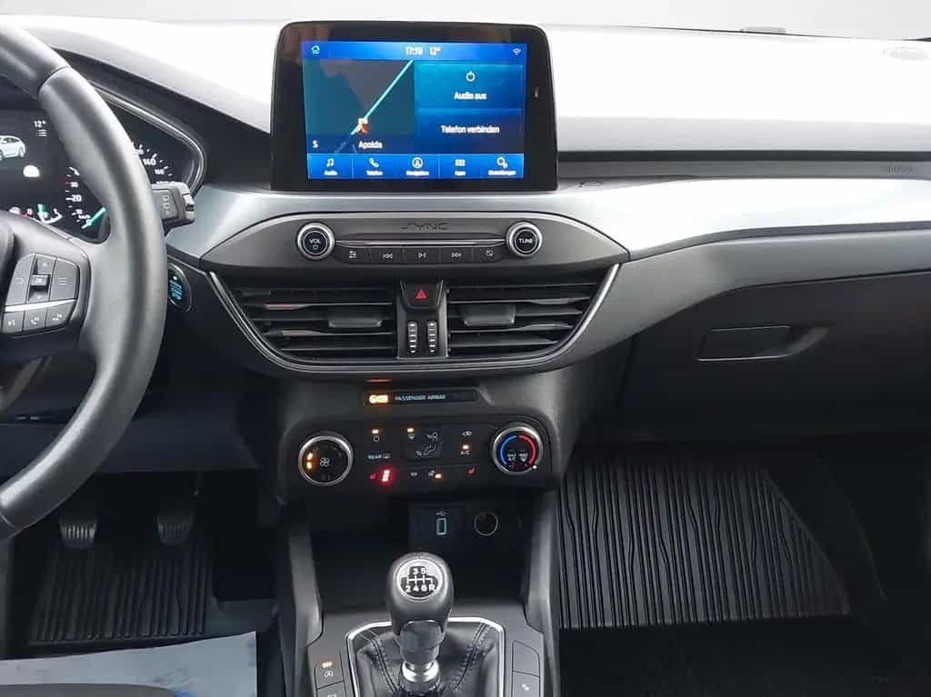 Ford Focus 1,0 EcoBoost 92kW Active Turnier 09/2021-photo-16