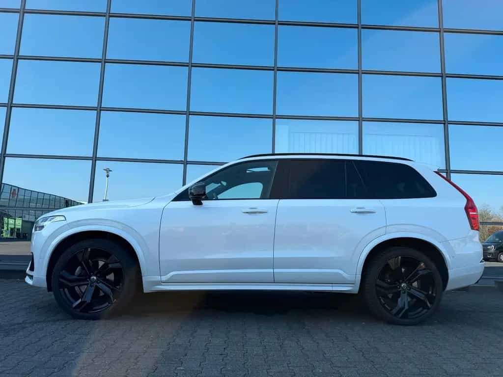 Volvo XC90 R Design AWD Leder Kamera Pano 7 Sitzer AHK 06/2021-photo-3