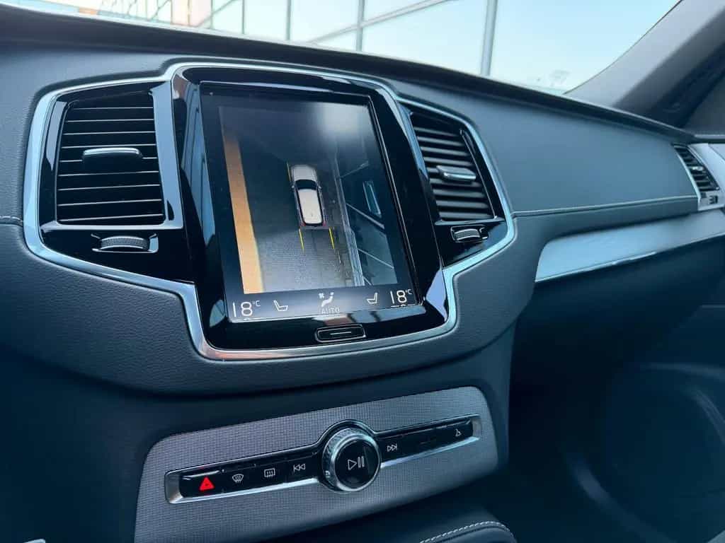 Volvo XC90 R Design AWD Leder Kamera Pano 7 Sitzer AHK 06/2021-photo-8
