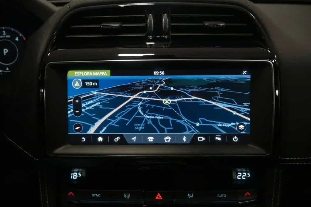 Jaguar F-Pace F-PACE 2.0D 180CV AUTOM. AWD R-SPORT ( BI 12/2020-photo-12