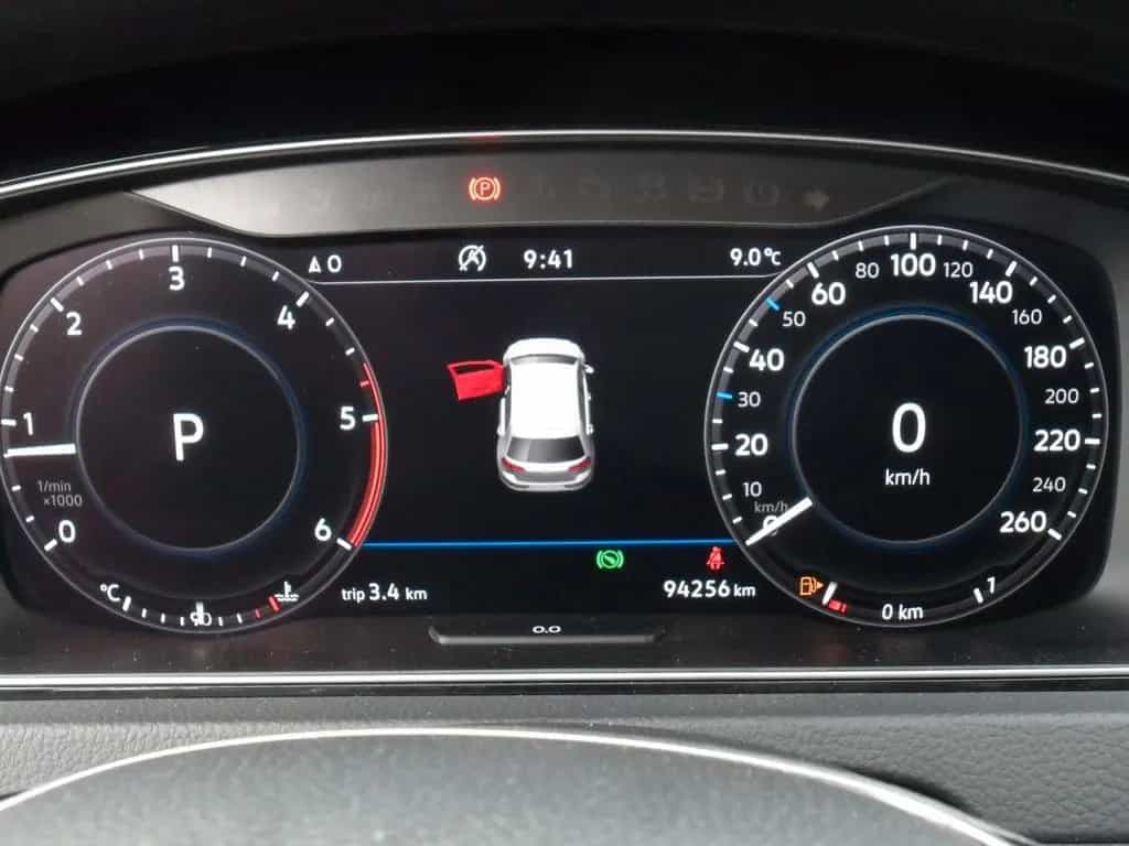 Volkswagen Golf 2.0 TDI DSG 5p. Executive BlueMo 04/2019-photo-13