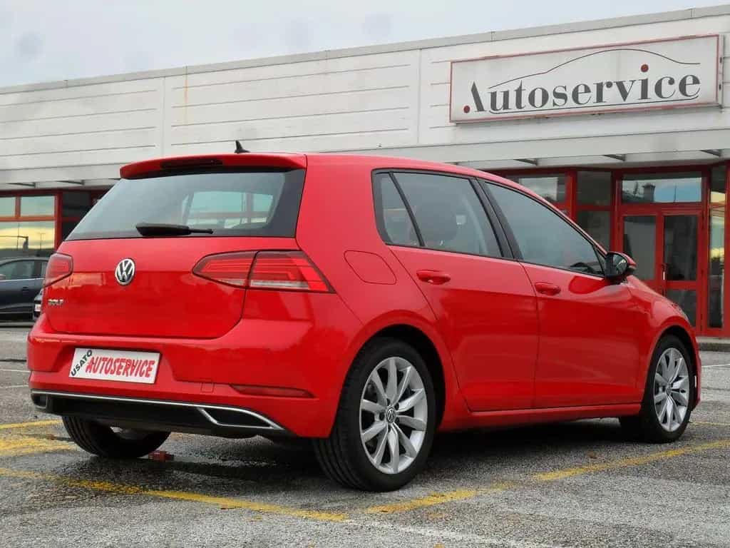 Volkswagen Golf 2.0 TDI DSG 5p. Executive BlueMo 04/2019-photo-1