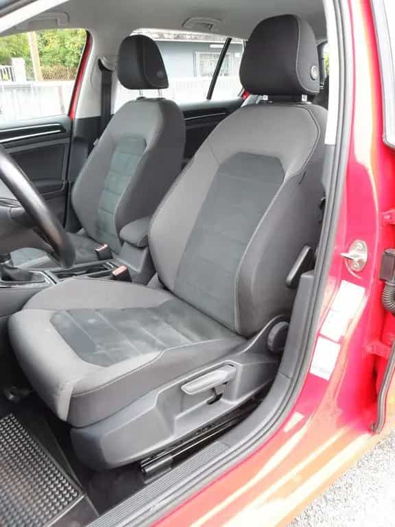 Volkswagen Golf 2.0 TDI DSG 5p. Executive BlueMo 04/2019-photo-2