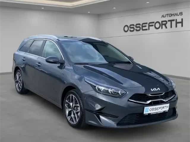 Kia cee'd / Ceed Ceed Sportswagon Ultimate Edition 1.5l +NAVI+KAM 11/2025-photo-2