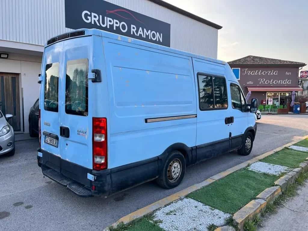 Iveco Daily 35S18V 3.0 Hpt PM-TM Furgone 10/2006-photo-3