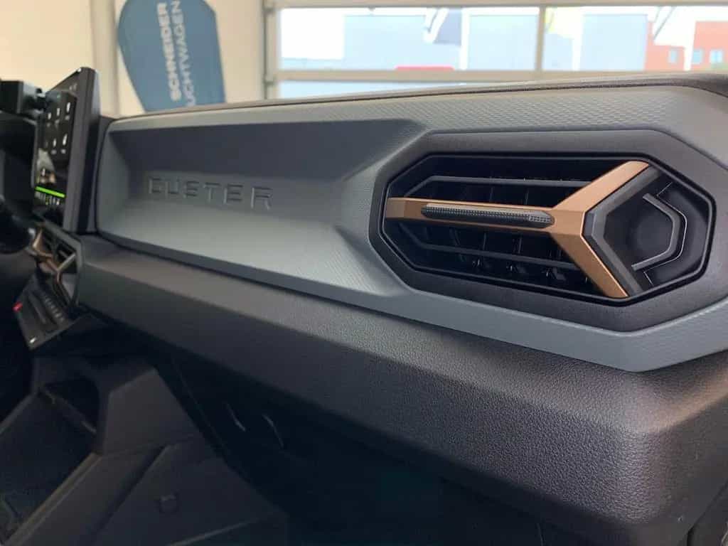 Dacia Duster EXTREME TCe 140 SHZ+PDC+NAVI+KAMERA+KLIMA 04/2026-photo-33