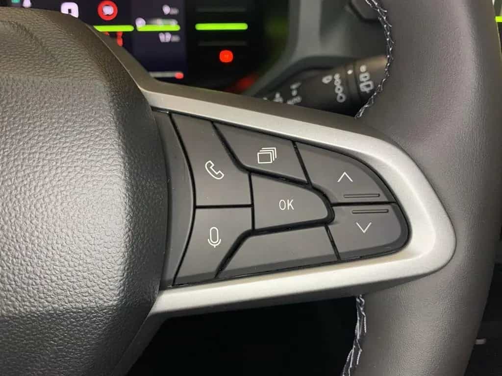 Dacia Duster EXTREME TCe 140 SHZ+PDC+NAVI+KAMERA+KLIMA 04/2026-photo-22
