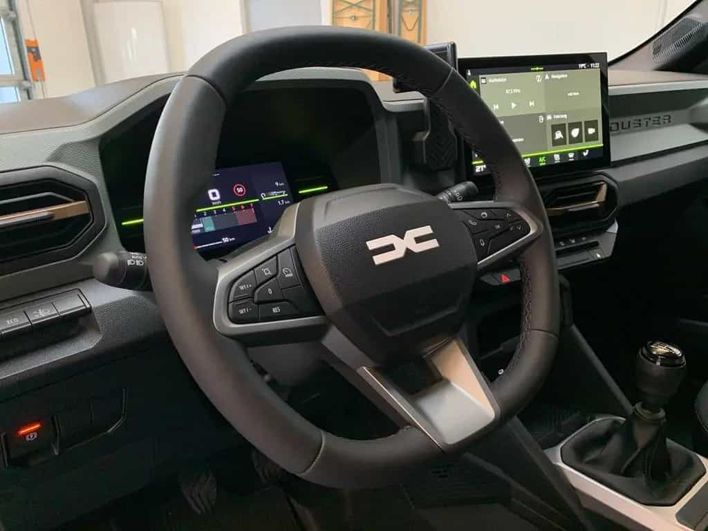 Dacia Duster EXTREME TCe 140 SHZ+PDC+NAVI+KAMERA+KLIMA 04/2026-photo-9