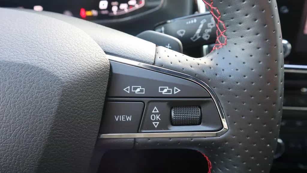 Seat Ateca FR 4Drive DSG LED 360° ACC DAB 02/2020-photo-11
