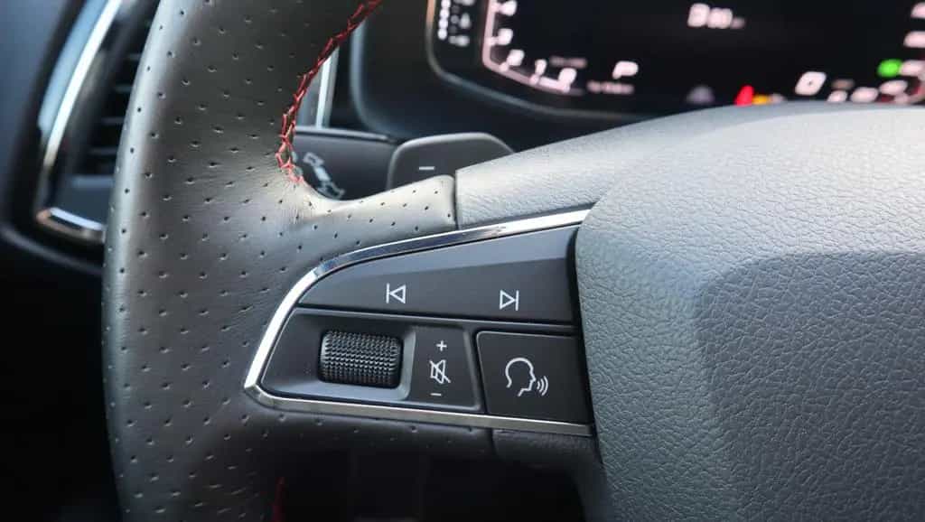 Seat Ateca FR 4Drive DSG LED 360° ACC DAB 02/2020-photo-12