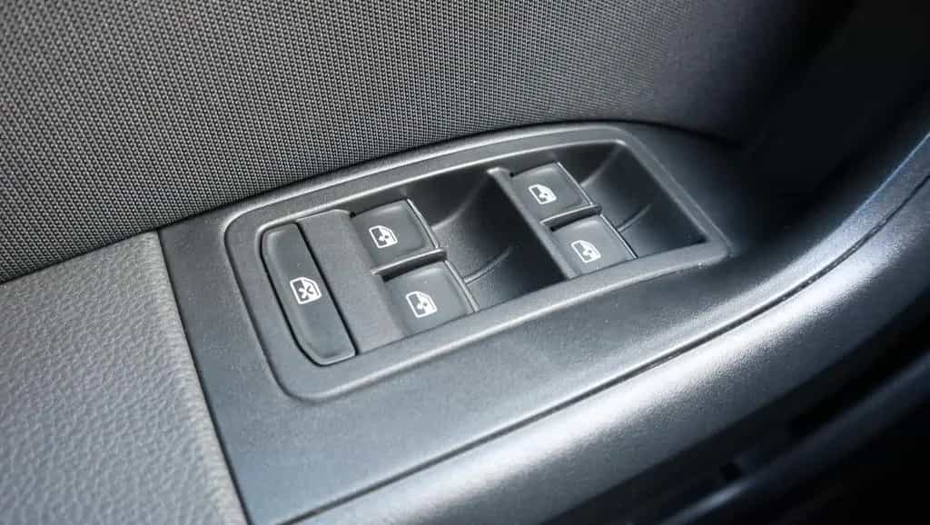 Seat Ateca FR 4Drive DSG LED 360° ACC DAB 02/2020-photo-13