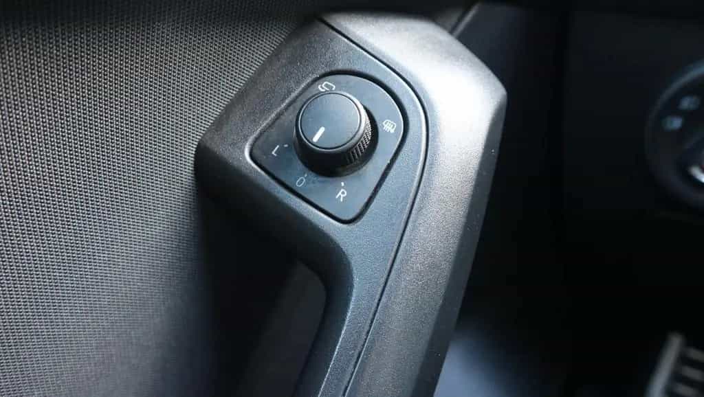 Seat Ateca FR 4Drive DSG LED 360° ACC DAB 02/2020-photo-14