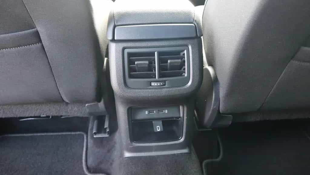 Seat Ateca FR 4Drive DSG LED 360° ACC DAB 02/2020-photo-37