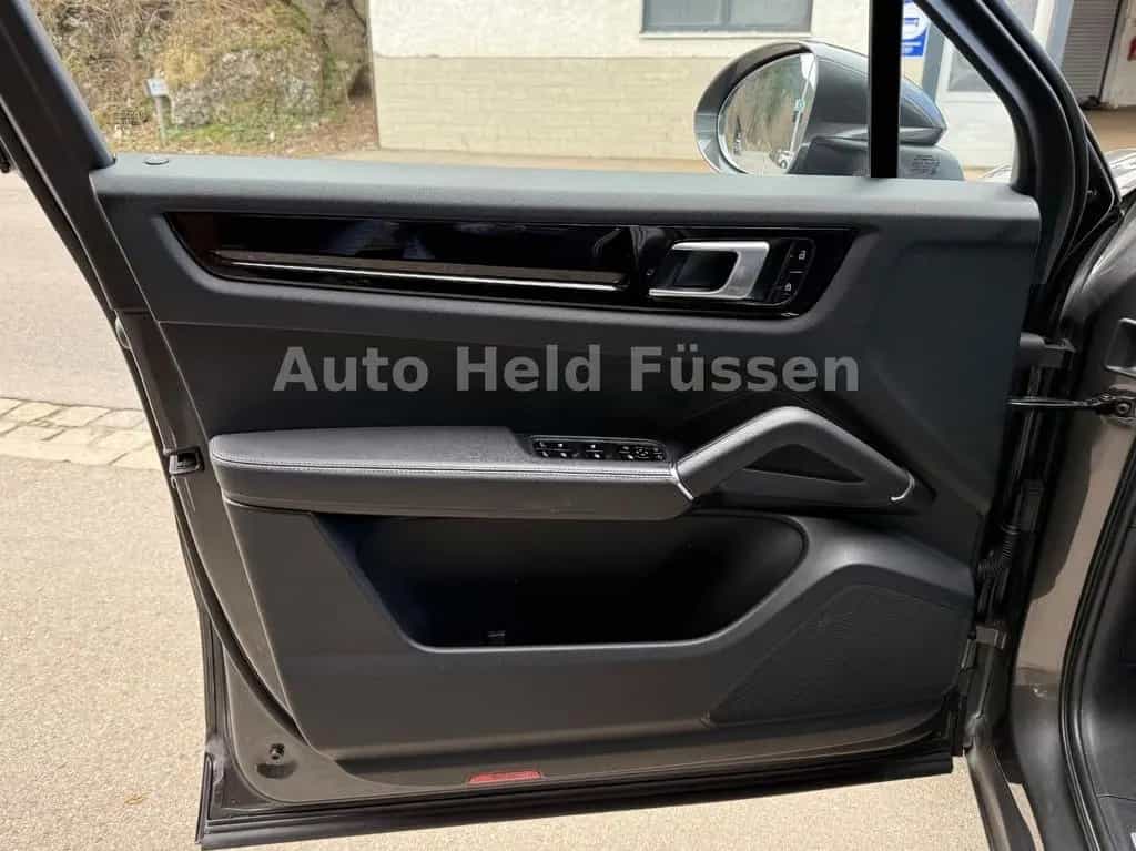 Porsche Cayenne Pano 360° TTW ACC APPROVED bis 10.2027 03/2020-photo-19