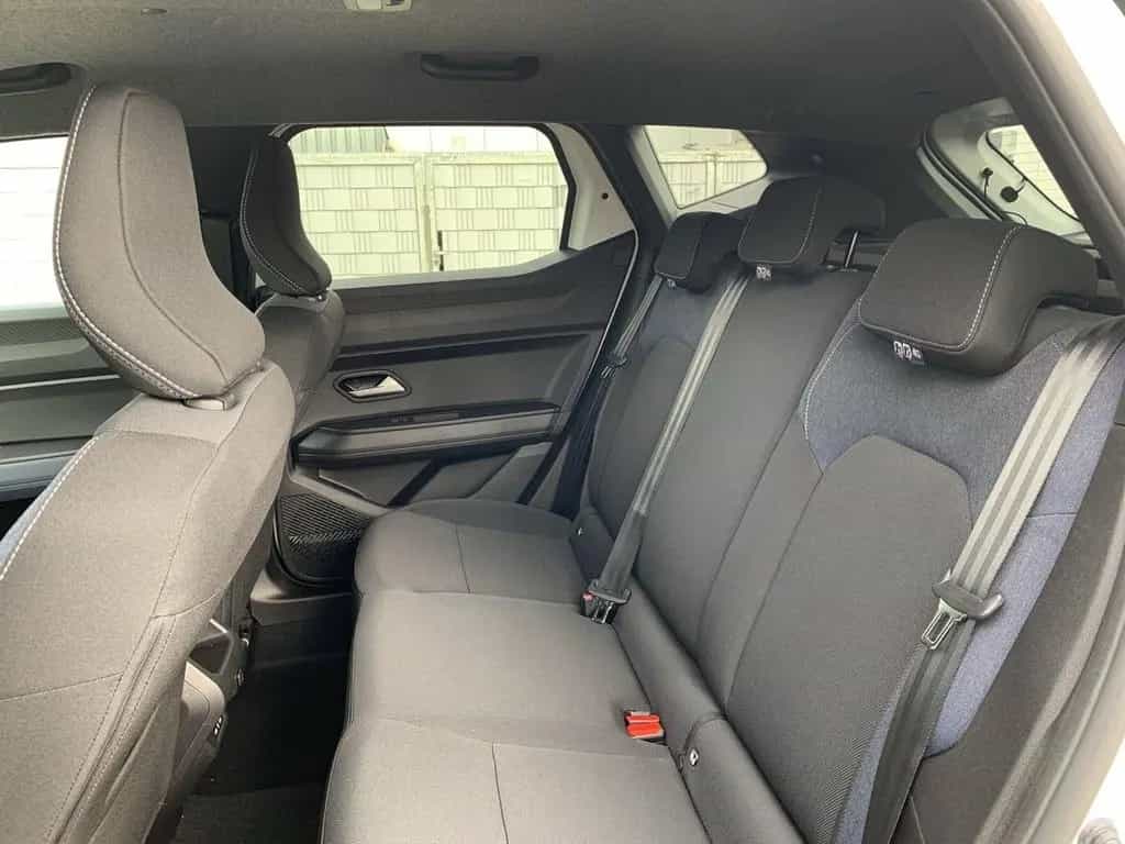 Dacia Duster JOURNEY TCe 130 4x4 KAMERA+NAVI+KLIMA 06/2025-photo-10