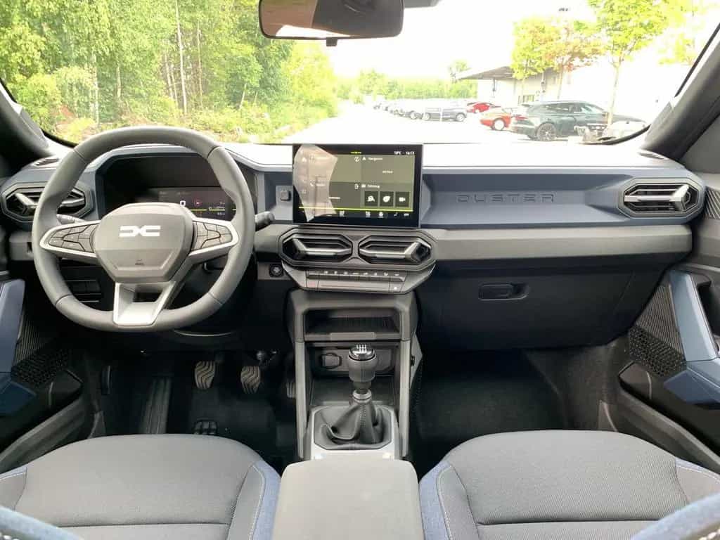 Dacia Duster JOURNEY TCe 130 4x4 KAMERA+NAVI+KLIMA 06/2025-photo-13