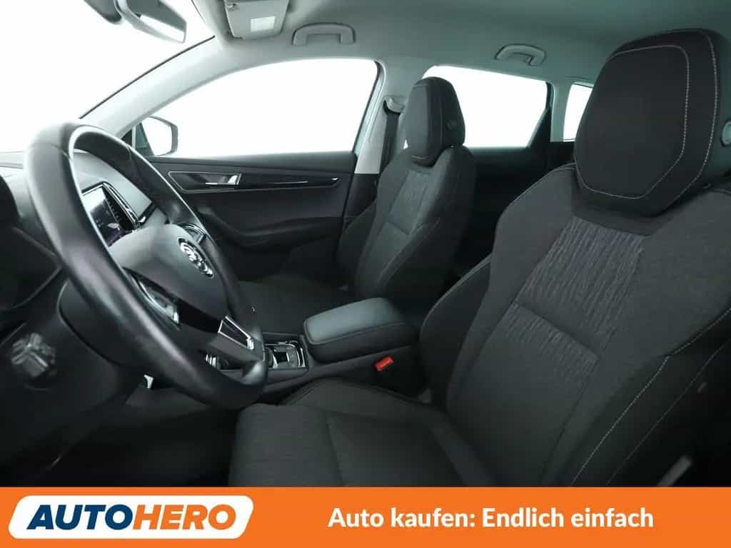 Skoda 2.0 TDI Style 4x4 *LED*TEMP*PDC*SHZ*AHK*ALU* 01/2018-photo-9