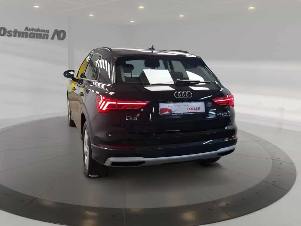 Audi Q3 40 TFSI quattro advanced AHK RFK LED SHZ Navi 08/2022-photo-2