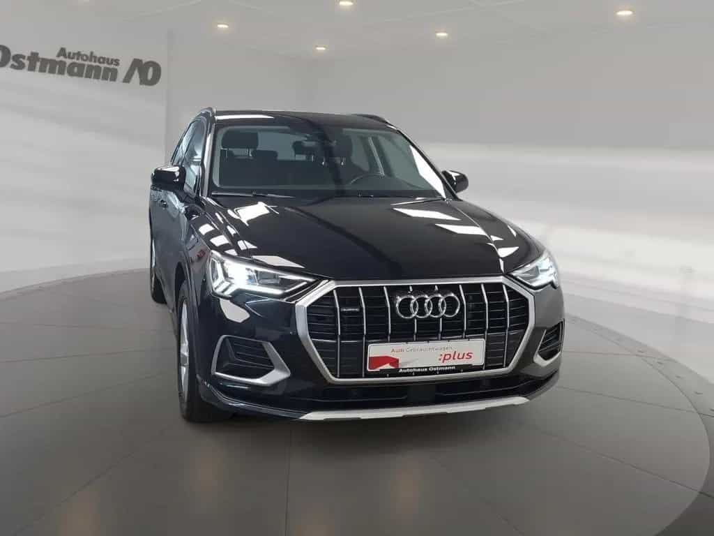 Audi Q3 40 TFSI quattro advanced AHK RFK LED SHZ Navi 08/2022-photo-4