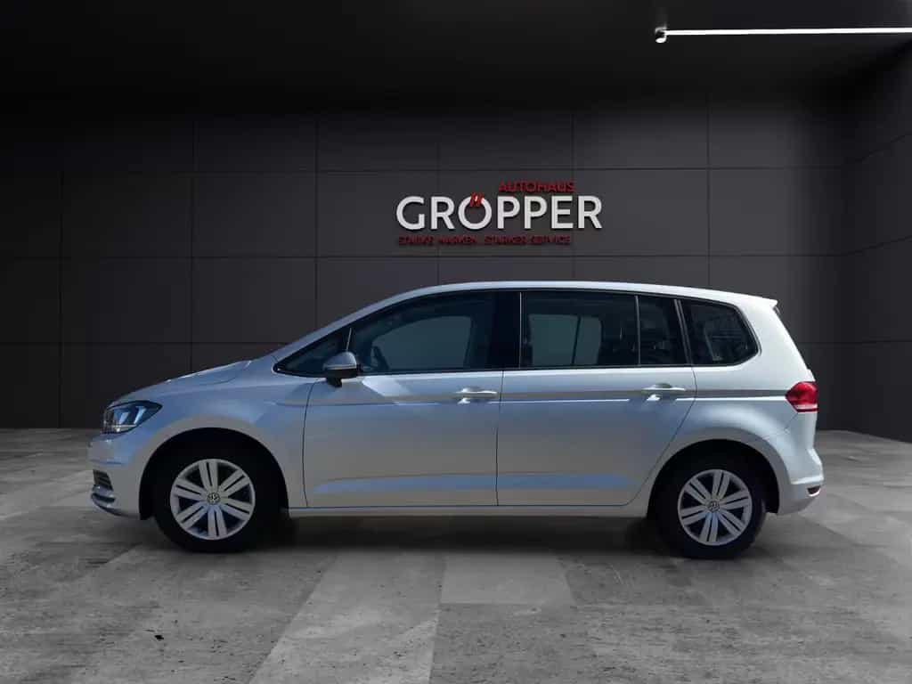 Volkswagen Touran Trendline 7Sitze/NAVI/AHK/KLIMAAUTOMATIK 07/2018-photo-6