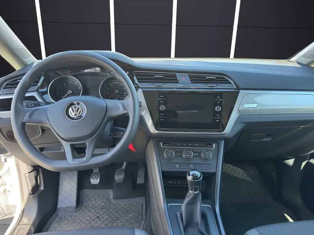 Volkswagen Touran Trendline 7Sitze/NAVI/AHK/KLIMAAUTOMATIK 07/2018-photo-8