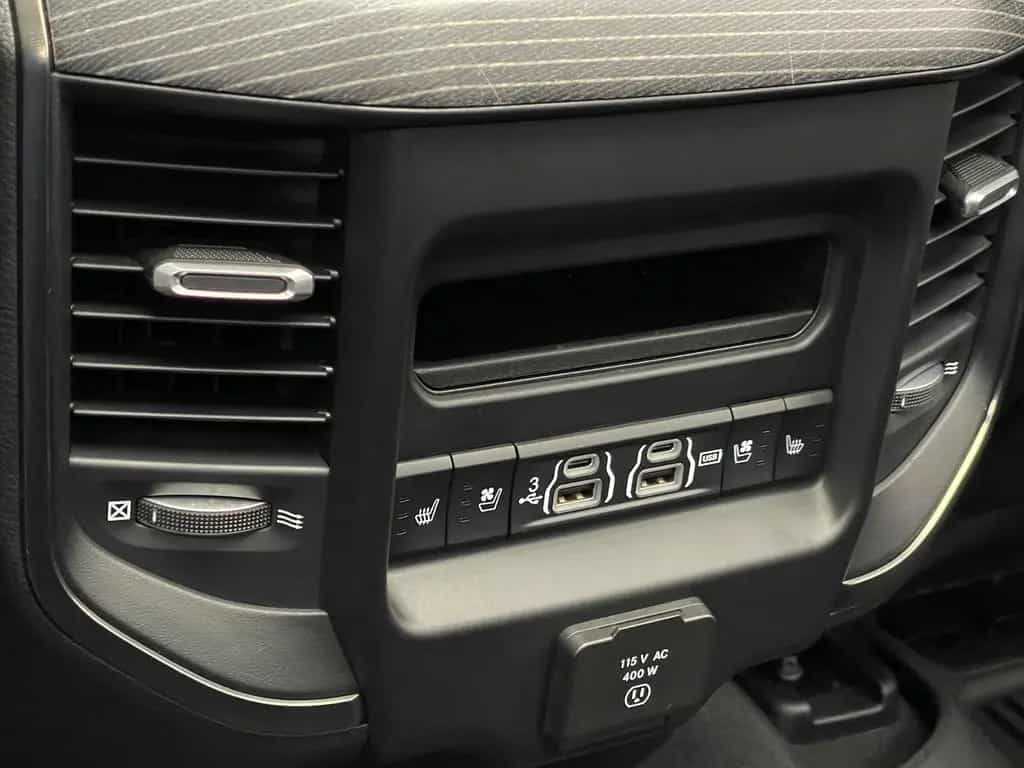 Dodge RAM 1500 Limited Luft 4x4 360° 12´ E-Steps Prins 01/2019-photo-17