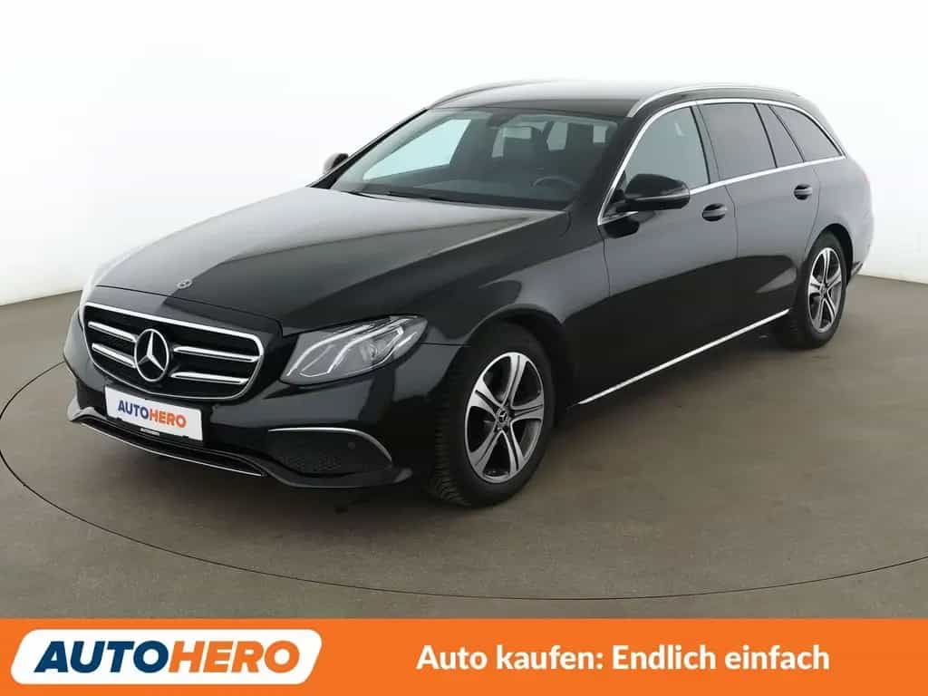 Mercedes-Benz E-Class d Avantgarde Aut.*CAM*LED*NAVI*PDC*SHZ*AHK 10/2019-photo-0