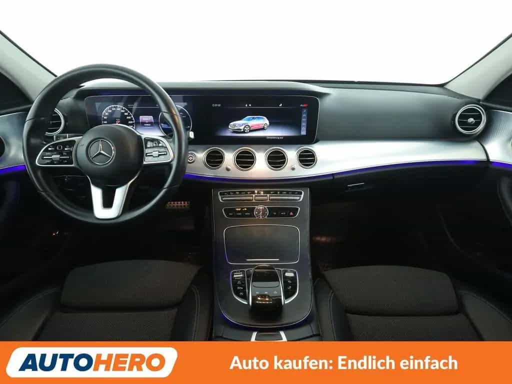 Mercedes-Benz E-Class d Avantgarde Aut.*CAM*LED*NAVI*PDC*SHZ*AHK 10/2019-photo-11