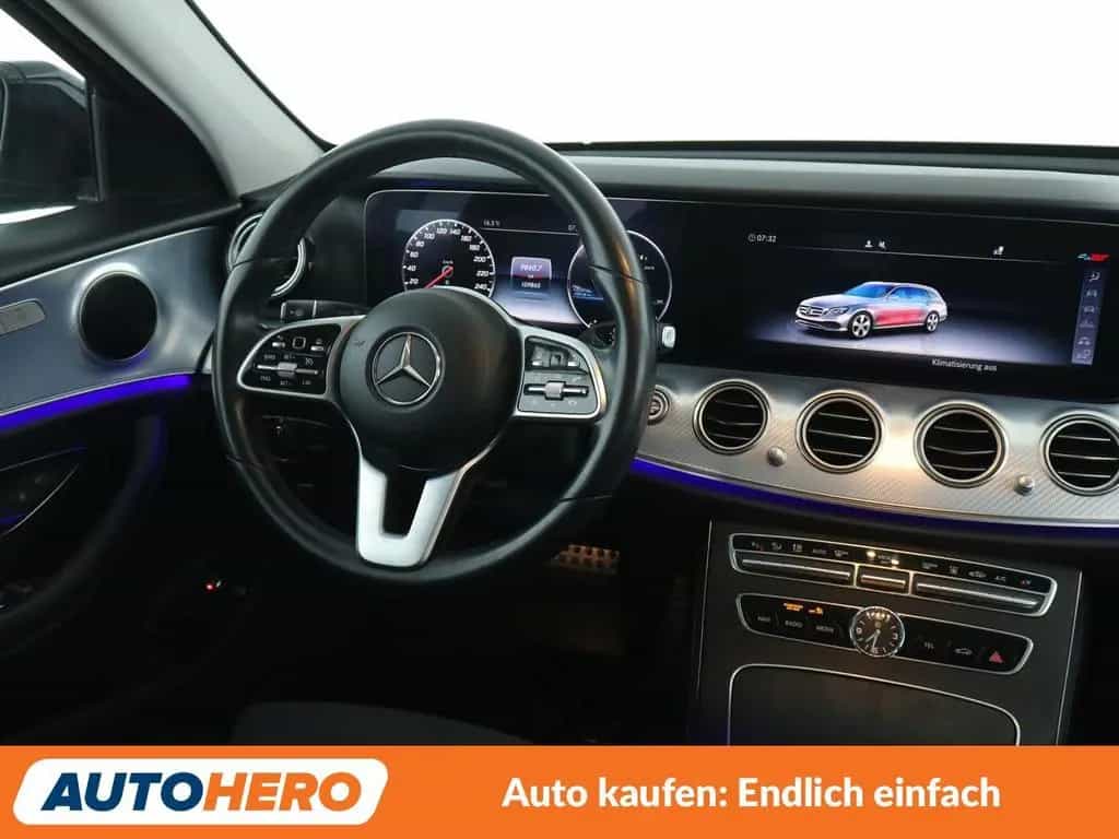 Mercedes-Benz E-Class d Avantgarde Aut.*CAM*LED*NAVI*PDC*SHZ*AHK 10/2019-photo-12