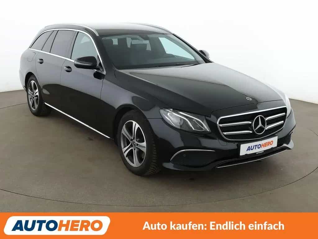 Mercedes-Benz E-Class d Avantgarde Aut.*CAM*LED*NAVI*PDC*SHZ*AHK 10/2019-photo-7