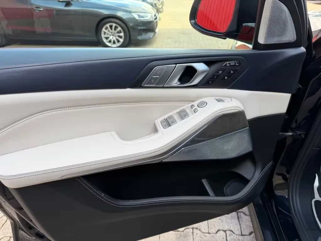 BMW X7 M50d Individual/Sky-Lounge/Glas/B&W/6-Sitzer 01/2020-photo-12