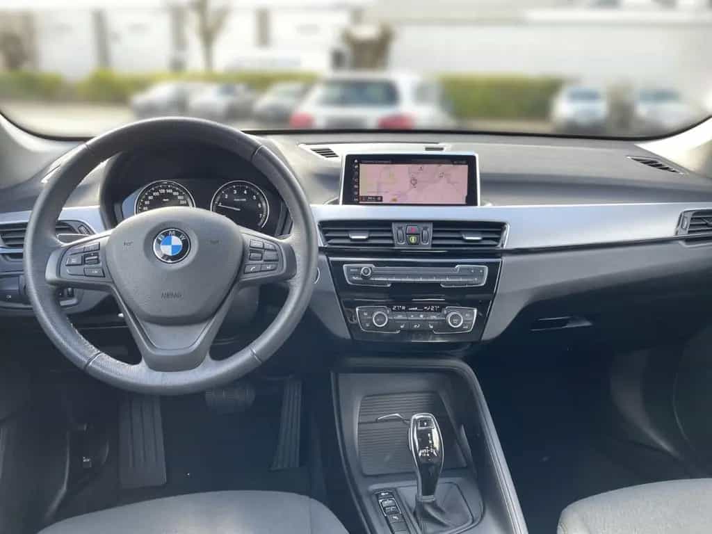 BMW X1 sDrive 18i Advantage NaviP PDC v+h Sitzh. 01/2022-photo-6