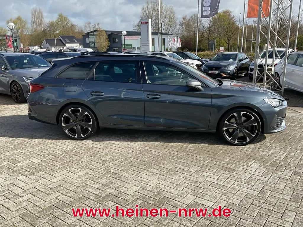 Cupra Leon Sportstourer VZ 2.0 TSI DSG 4Drive PANO AHK 04/2024-photo-9